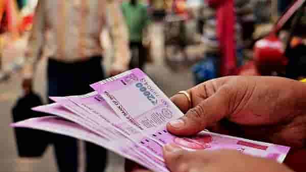 2000 Rupees Note : 2000 रुपयांच्या इतक्या नोटा आल्या परत, SBI ने मांडला सर्व लेखाजोखा