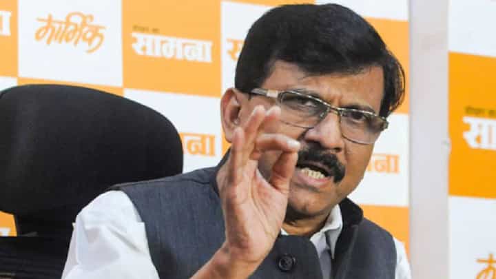 'शिंदे गट लाचार एकातही धमक नाही'; संजय राऊत यांची सडकून टीका 'शिंदे गट लाचार एकातही धमक नाही'; संजय राऊत यांची सडकून टीका