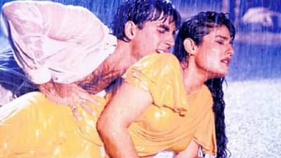 ‘टिप-टिप बरसा पानी’चं शूटिंग करताना रवीना होती नर्व्हस, या व्यक्तीची वाटत होती भीती