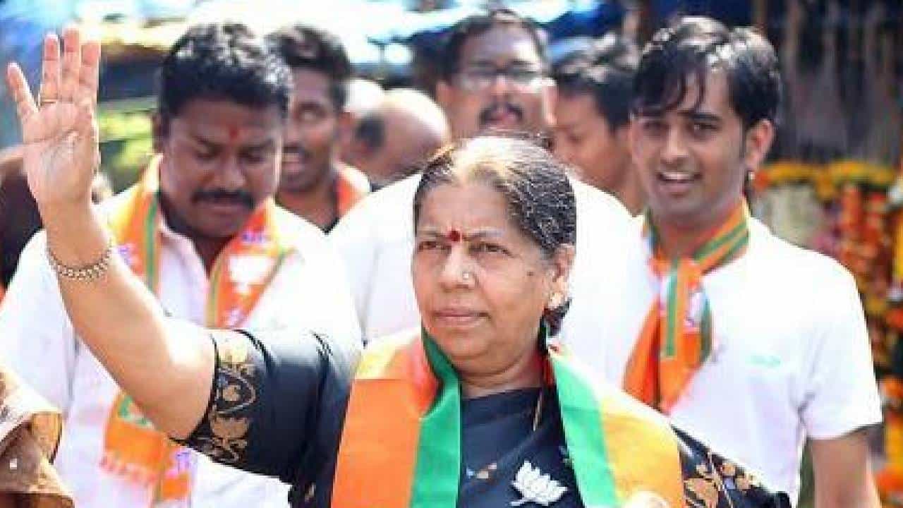 मंदा म्हात्रेंनी भाजप प्रवेशाचं आश्वासन दिलं होतं, दीपा चौहान यांचा गंभीर आरोप मंदा म्हात्रेंनी भाजप प्रवेशाचं आश्वासन दिलं होतं, दीपा चौहान यांचा गंभीर आरोप