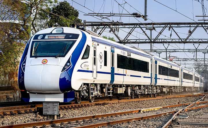 ... म्हणून मुंबई-मडगाव वंदे भारत एक्सप्रेसचा लोकार्पणाचा कार्यक्रम अचानक रद्द ... म्हणून मुंबई-मडगाव वंदे भारत एक्सप्रेसचा लोकार्पणाचा कार्यक्रम अचानक रद्द