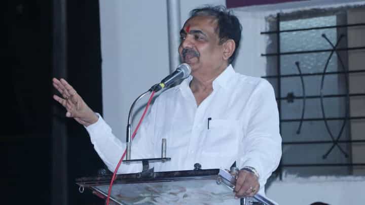 भाजप-शिंदे गटाची ताकद नाही तिथे दंगली, राष्ट्रवादीच्या नेत्याचं मोठं विधान भाजप-शिंदे गटाची ताकद नाही तिथे दंगली, राष्ट्रवादीच्या नेत्याचं मोठं विधान