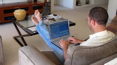 Work From Home करणे आरोग्यासाठी आहे हानिकारक, जाणून घ्या कसे?