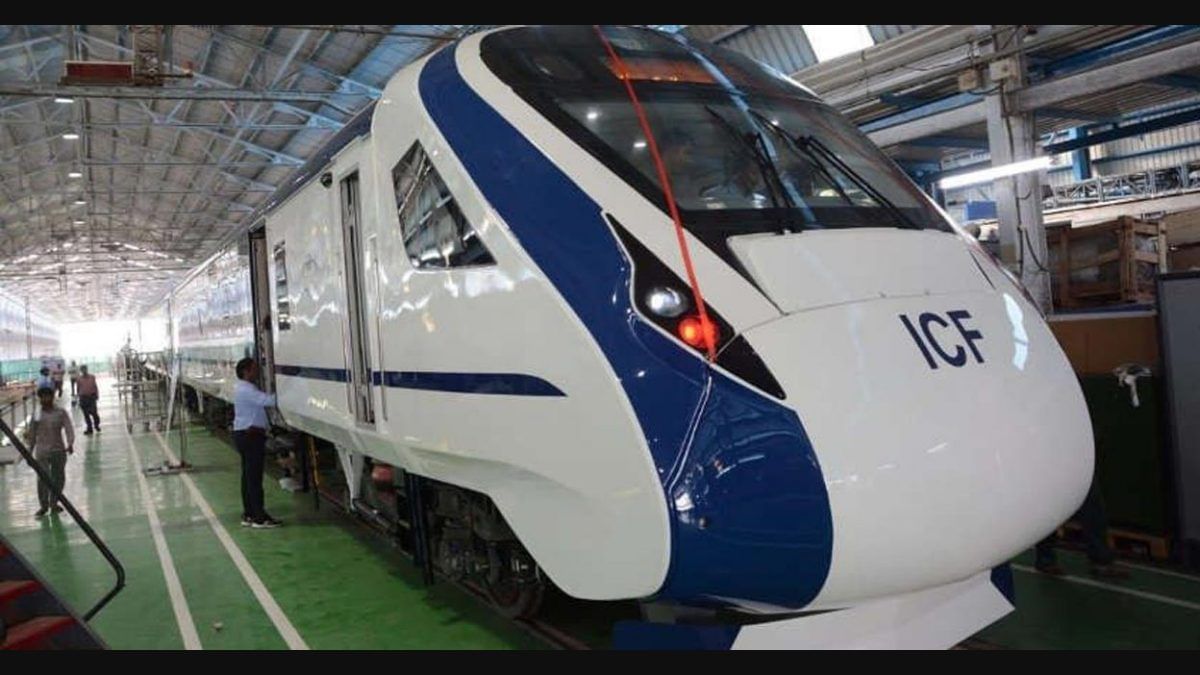 Vande Bharat Express : मुंबई-गोवा वंदे भारत एक्स्प्रेस कधी होणार सुरु? काय असणार वेळापत्रक?
