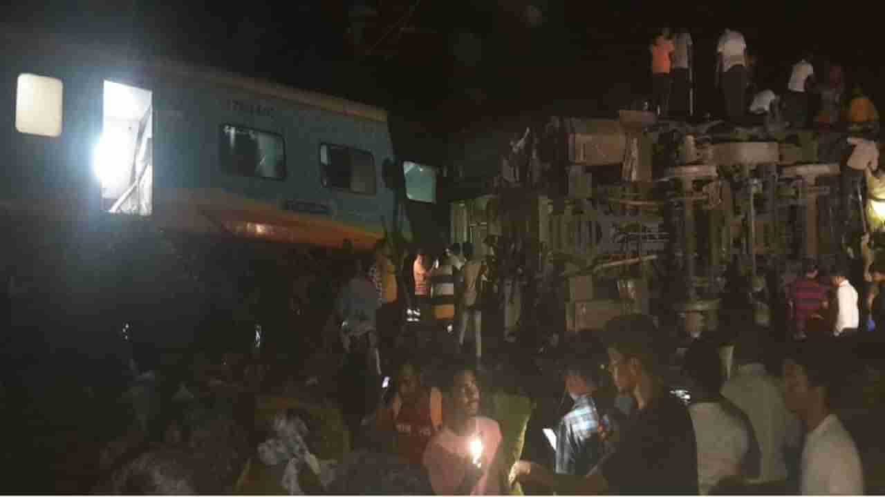 Odisha Train Accident | ओडिशातील भीषण रेल्वे अपघातात 30 जणांचा मृत्यू, 132 जखमी; मृतांचा आकडा वाढण्याची भीती