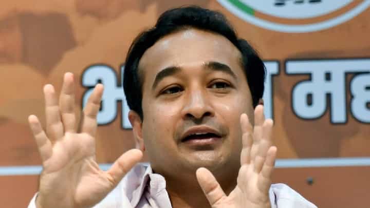 नितेश राणे यांच्या अमरावतीत दौऱ्यावेळी राडा; ठाकरे गटाच्या कार्यकर्त्यांचा कोणता प्रयत्न? पोलिसांनी काय केलं? नितेश राणे यांच्या अमरावतीत दौऱ्यावेळी राडा; ठाकरे गटाच्या कार्यकर्त्यांचा कोणता प्रयत्न? पोलिसांनी काय केलं?