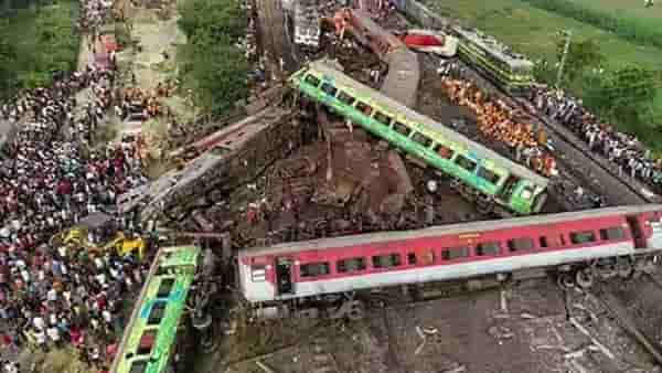 Coromandel Express accident : बालासोरमध्ये एकापाठोपाठ एक अपघाताला बळी पडल्या तीन रेल्वे, टळू शकत होता अपघात?