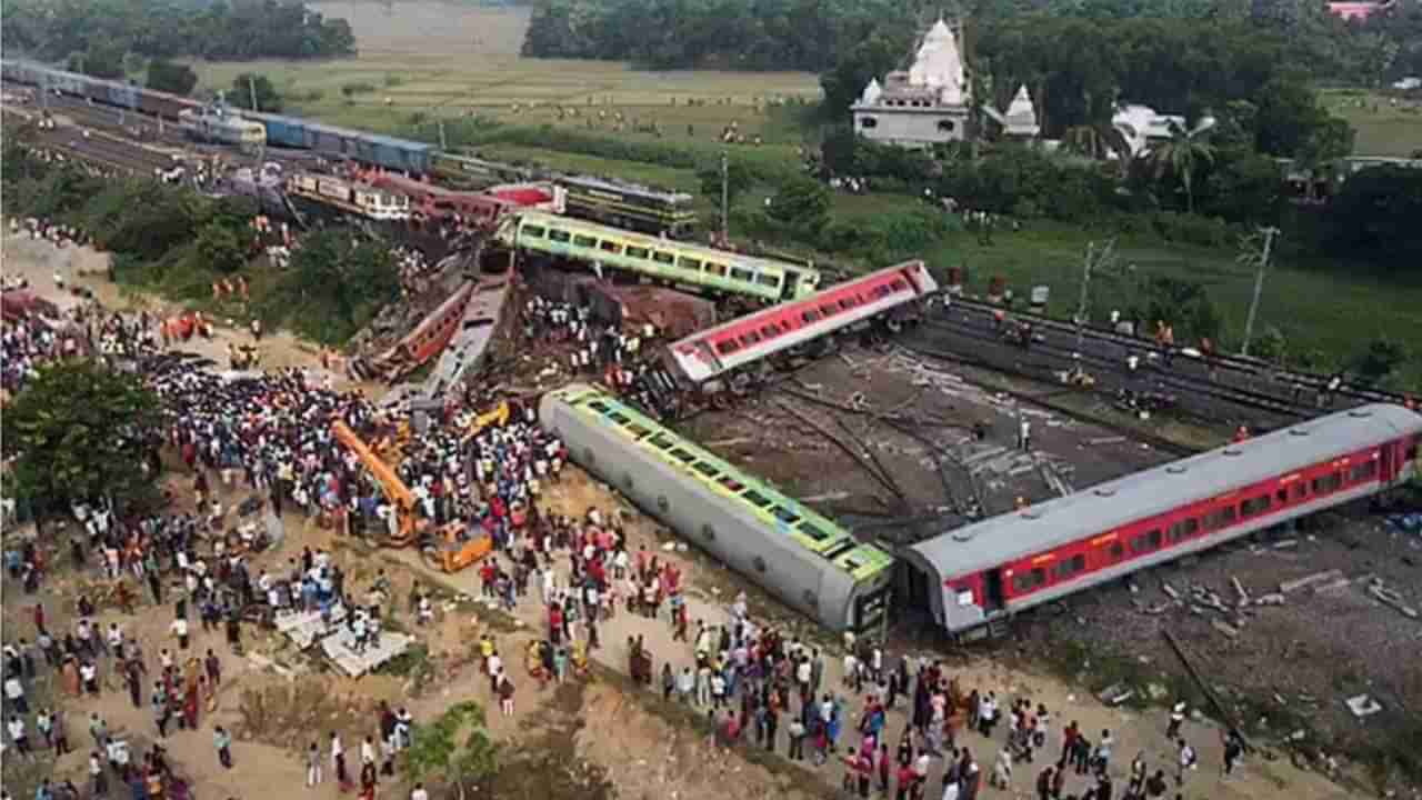 बालासोर रेल्वे अपघात प्रकरणी सीबीआयने तिघा रेल्वे अधिकाऱ्याने केली अटक, सदोष मनुष्यवधाचा गुन्हा दाखल