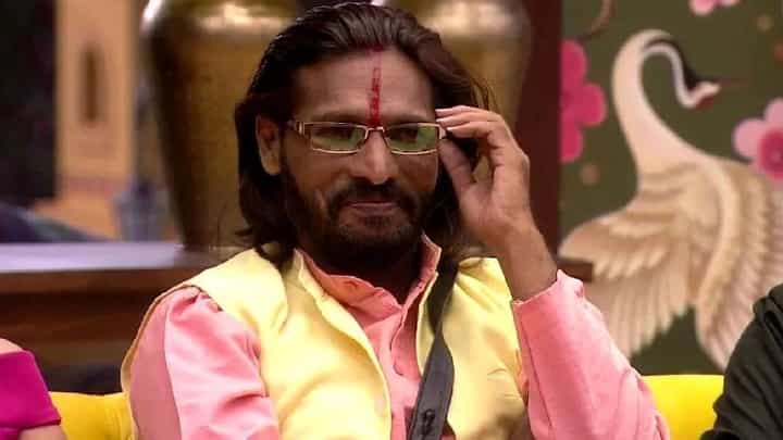 विधानसभेला 288 जागा लढवणार, अभिजीत बिचुकले यांची मोठी घोषणा; नेमकं काय म्हणाले? विधानसभेला 288 जागा लढवणार, अभिजीत बिचुकले यांची मोठी घोषणा; नेमकं काय म्हणाले?