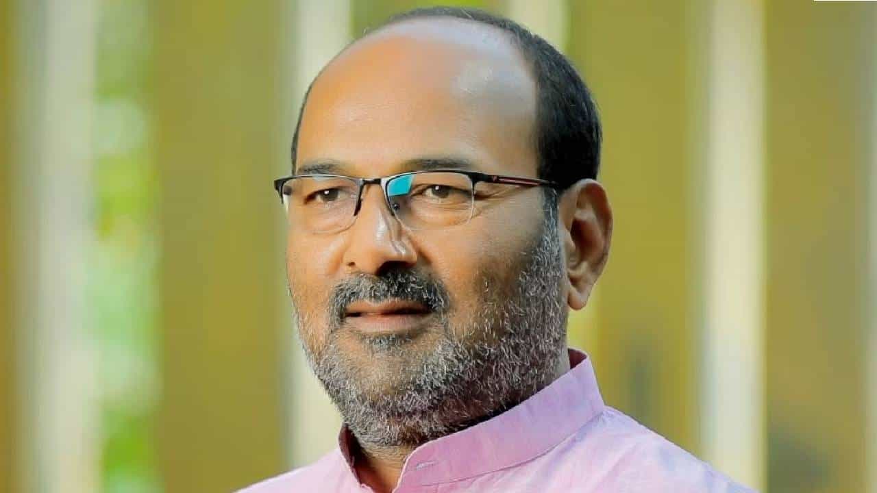 'जत्रा आली म्हणून सराव करणाऱ्यांमधला मी पैलवान नाही', संजयकाका पाटील यांचा कुणाला टोला?