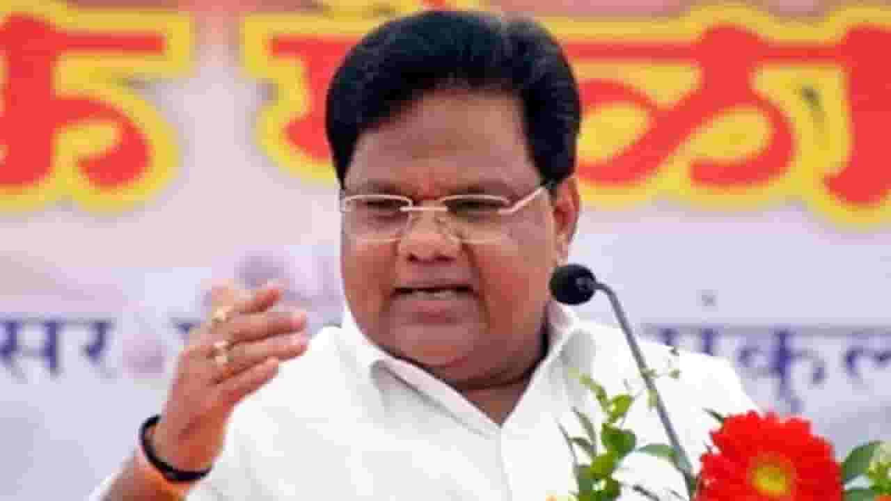 thane Hospital Patient Death : ठाण्याच्या रुग्णालयात मृत्यूचं तांडव, 17 रुग्णांचा मृतू; आरोग्य मंत्री तानाजी सावंत यांनी दिले कोणते संकेत?