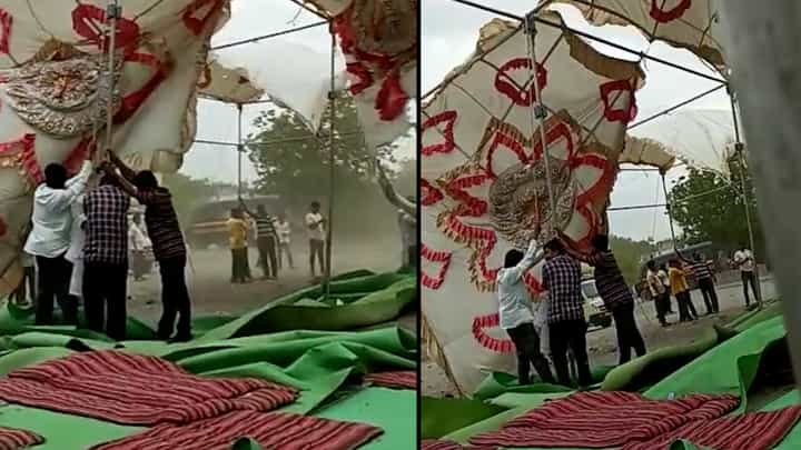 वादळात मंडप उडाला, तरी भर पावसात पठ्ठ्यांचं आंदोलन सुरूच वादळात मंडप उडाला, तरी भर पावसात पठ्ठ्यांचं आंदोलन सुरूच