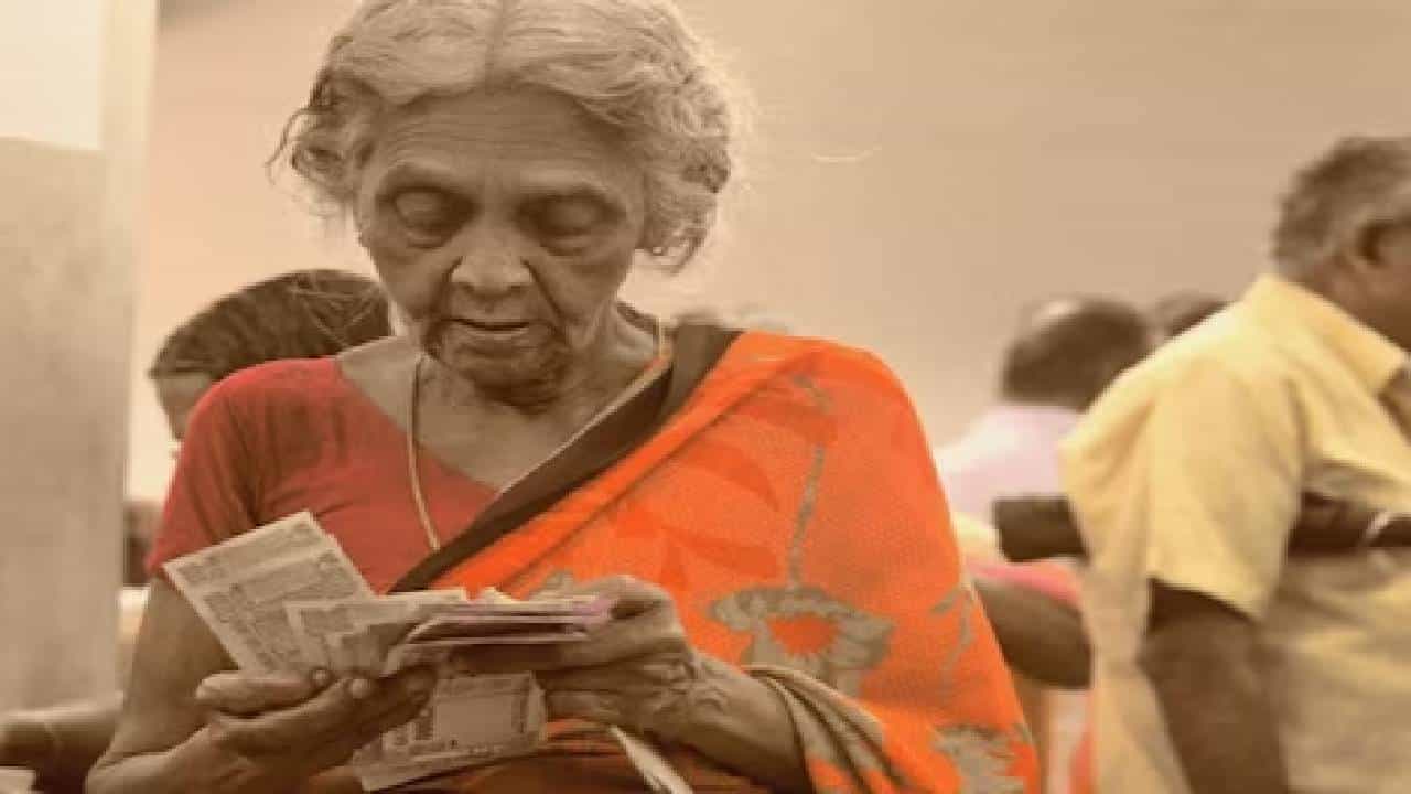 Atal Pension Yojana : योजनेत लवकरच मोठा बदल, जास्त मिळेल पेन्शन!