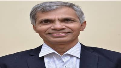 कंदिलाच्या प्रकाशात अभ्यास करून डॉ. सुरेश गोसावी बनले सावित्रीबाई फुले पुणे विद्यापीठाचे कुलगुरू!