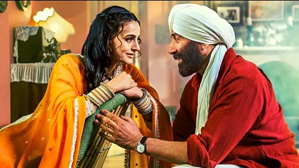 Gadar 2 | गदर 2 प्रदर्शित होण्याआधीच अमीषा पटेलचा दिग्दर्शकांसोबत मोठा वाद; आरोपांवर दिलं उत्तर..