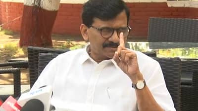 निवडणुकांसाठी औरंगजेब लागतो हेच तुमच्या कथातथित हिंदुत्वाचं दुर्देव; संजय राऊत यांचा हल्लाबोल