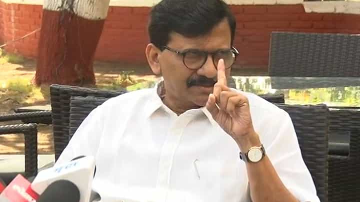 ‘राऊत काय म्हणतात त्याला आम्ही महत्त्व देत नाही’; राऊत यांच्यावर कोणी केली टीका ‘राऊत काय म्हणतात त्याला आम्ही महत्त्व देत नाही’; राऊत यांच्यावर कोणी केली टीका