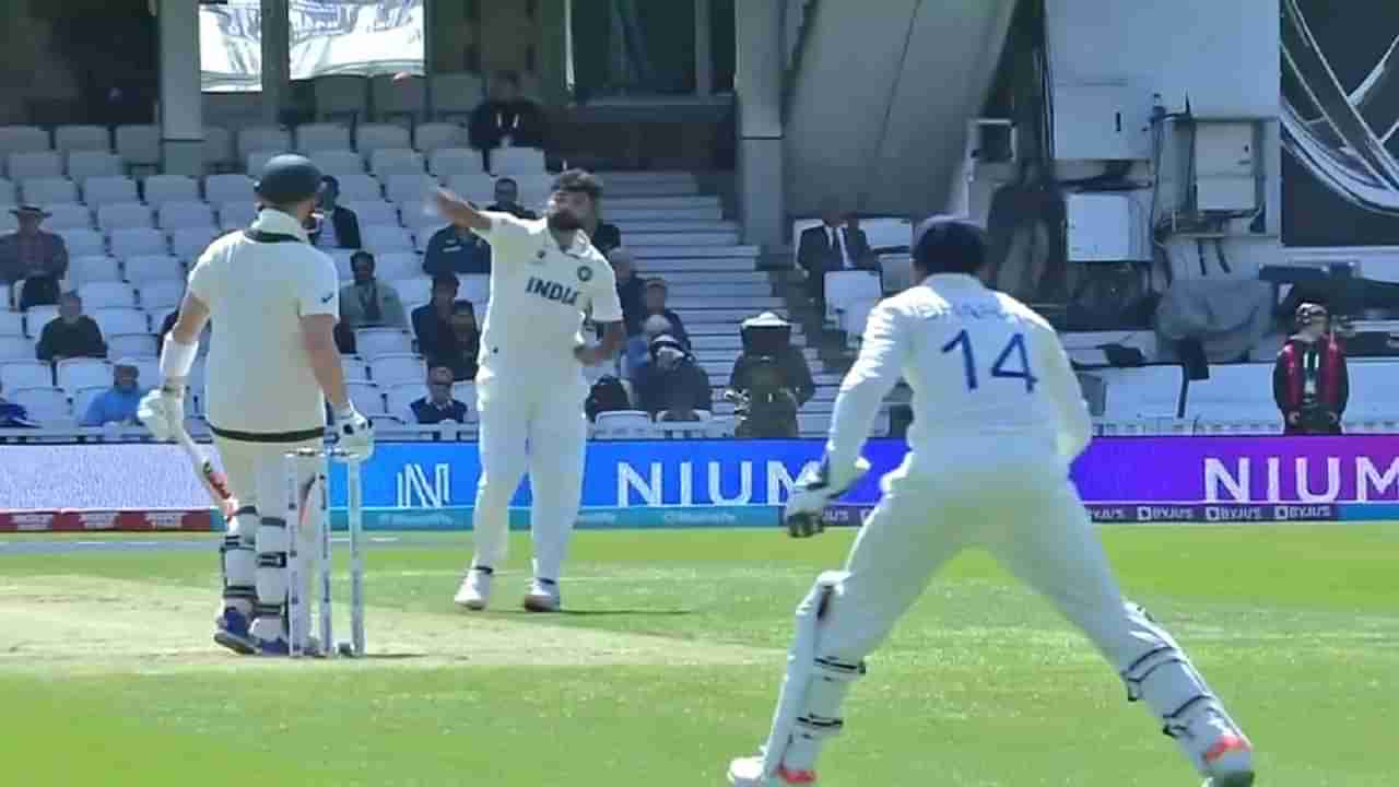 Mohammed Siraj हे वागणं बरं नव्हं! स्टीव्ह स्मिथ याच्या दिशेने बॉल फेकला, नेटकरी संतप्त