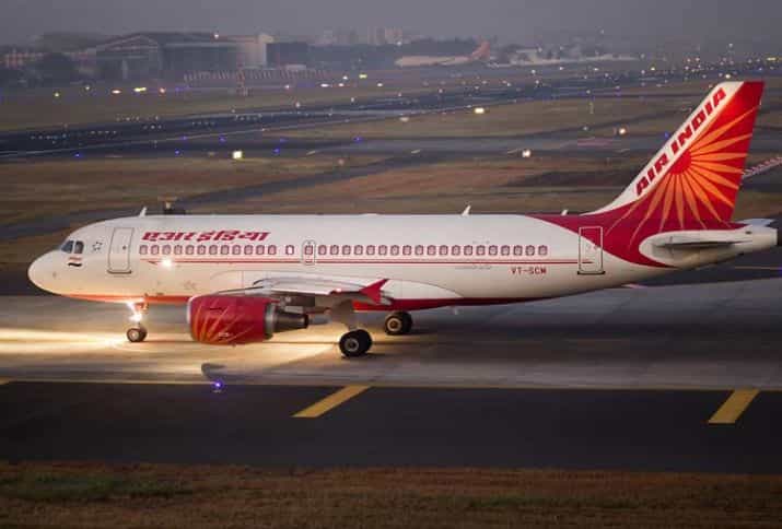 एअर इंडियाची काही उड्डाणं रद्द तर काही उड्डाणं उशिरानं, काय आहे कारण? एअर इंडियाची काही उड्डाणं रद्द तर काही उड्डाणं उशिरानं, काय आहे कारण?