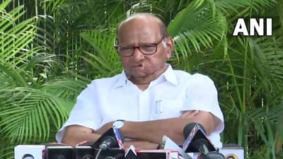 VIDEO | कायदा आणि व्यवस्थेवरून शरद पवार याचं पोलीस दलाबाबत सुचक वक्तव्य; तर सरकारवर निशाना