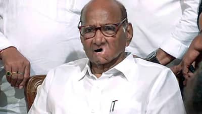 Sharad Pawar : जीवे मारण्याच्या धमकीनंतर शरद पवार यांची पहिली प्रतिक्रिया, पाहा पवार नेमकं काय म्हणाले