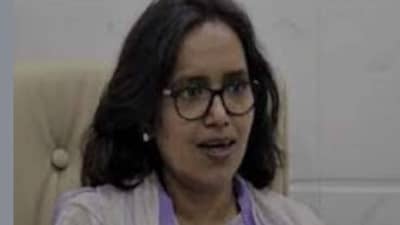 Varsha Gaikwad : वर्षा गायकवाड यांची मुंबई काँग्रेस अध्यक्षपदी निवड, भाई जगताप यांची उचलबांगडी