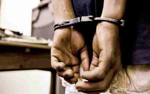 Jalgaon Crime : तीन लाखांची लाच स्वीकारताना पोलीस निरीक्षकासह तिघे एसीबीच्या जाळ्यात, या प्रकरणात मागितली होती लाच