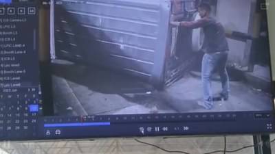 निपाणीहून पंढरपूरला चालली होती गाडी, पहाटेच्या सुमारास चालकाला डुलकी लागली अन्...