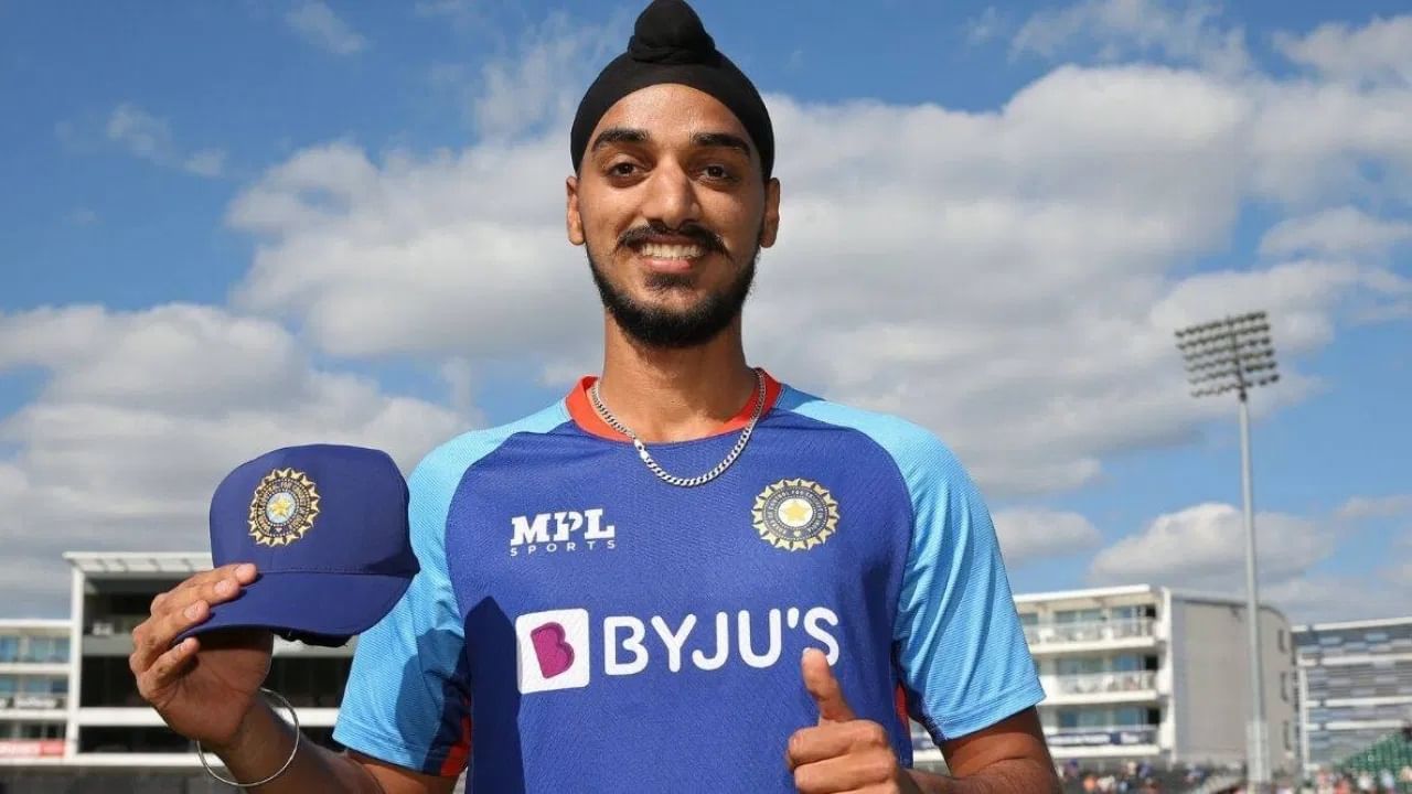 आयपीएलमध्ये चमकदार कामगिरी करणारा अर्शदीप सिंग आता विदेशी संघाकडून खेळणार, कसं ते समजून घ्या