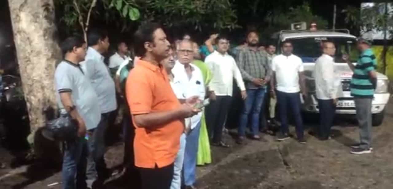 राज्यात पुन्हा तणाव निर्माण करण्याचा प्रयत्न, व्हाट्सअॅप स्टेटसवर औरंगजेबचा फोटो
