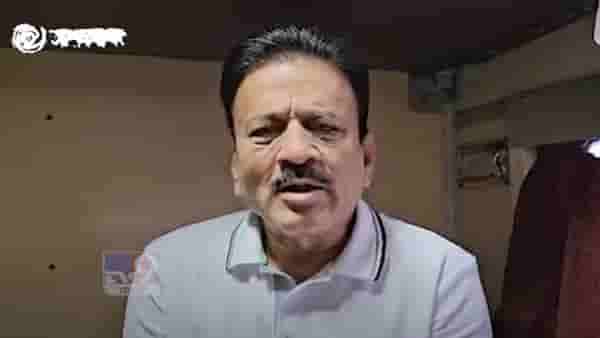 मंत्री गिरिश महाजन यांनी नांदेड ते मुंबई एकाट्याने केला असा रेल्वे प्रवास