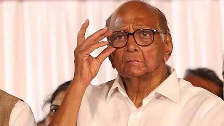 ‘फडणवीस पहिलाच पट्ट्या, पवार यांची गुगली, बँट, स्टंपा आणि बोल ही घेतला’; शरद पवार यांच्यावर कोणाची टीका ‘फडणवीस पहिलाच पट्ट्या, पवार यांची गुगली, बँट, स्टंपा आणि बोल ही घेतला’; शरद पवार यांच्यावर कोणाची टीका