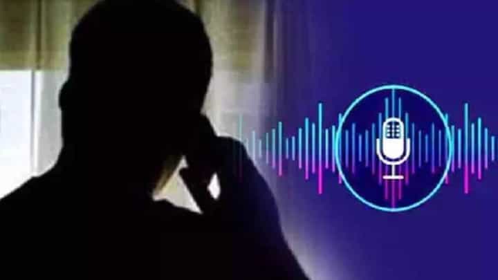 गोंदियात आमदाराने अत्यंत खालच्या भाषेमध्ये कर्मचाऱ्यांना केली दमदाटी, ऑडीओ क्लीप व्हायरल गोंदियात आमदाराने अत्यंत खालच्या भाषेमध्ये कर्मचाऱ्यांना केली दमदाटी, ऑडीओ क्लीप व्हायरल