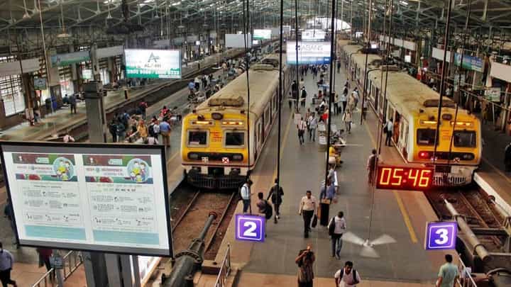 Mumbai Mega Block | मुंबईकरांनो... रविवारी घराबाहेर पडताय? ट्रेनचं वेळापत्रक बघूनचं करा प्रवास Mumbai Mega Block | मुंबईकरांनो... रविवारी घराबाहेर पडताय? ट्रेनचं वेळापत्रक बघूनचं करा प्रवास