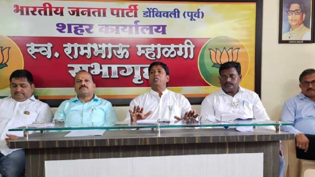 भाजप पदाधिकाऱ्यांचा पोलीस अधिकारी शेखर बागडेंवर गंभीर आरोप; नंदू जोशी विनयभंग प्रकरण भोवलं का? भाजप पदाधिकाऱ्यांचा पोलीस अधिकारी शेखर बागडेंवर गंभीर आरोप; नंदू जोशी विनयभंग प्रकरण भोवलं का?