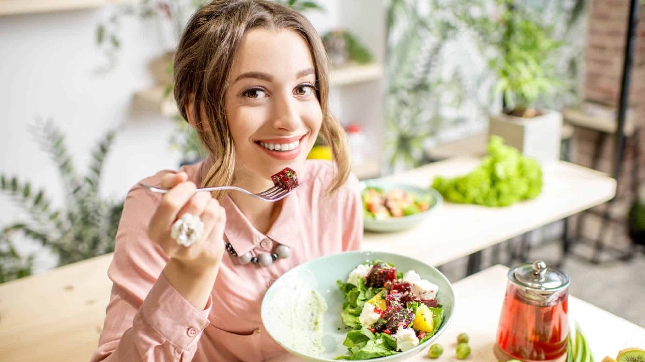 हे पदार्थ तुम्हाला तणावमुक्त ठेवतात, आहारात करा समावेश! हे पदार्थ तुम्हाला तणावमुक्त ठेवतात, आहारात करा समावेश!