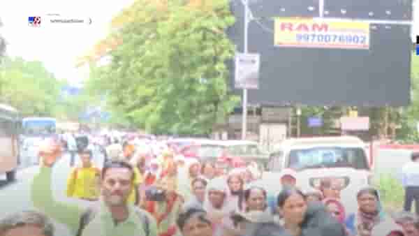 ‘मुख्यमंत्रीसाहेब न्याय द्या’, कोणत्या कर्मचाऱ्यांनी काढला बिऱ्हाड मोर्चा?