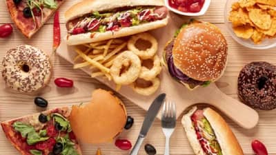 नाश्त्याला हे पदार्थ कधीही खाऊ नका, नाहीतर तुमची तब्येत बिघडलीच म्हणून समजा