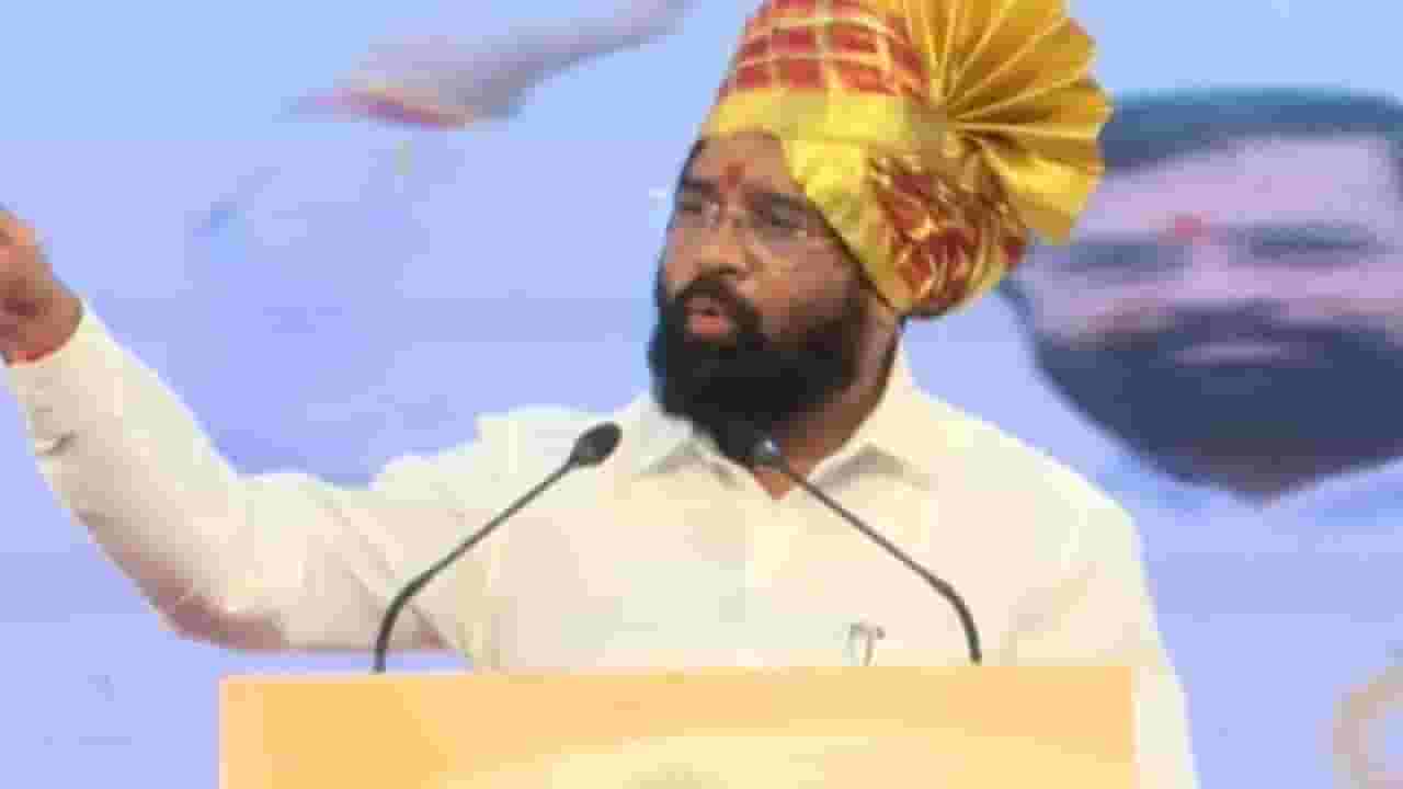 'शासन आपल्या दारी' हा मुख्यमंत्र्यांच्या पक्षाचा इव्हेंट, ठाकरे गटाचा गंभीर आरोप 'शासन आपल्या दारी' हा मुख्यमंत्र्यांच्या पक्षाचा इव्हेंट, ठाकरे गटाचा गंभीर आरोप