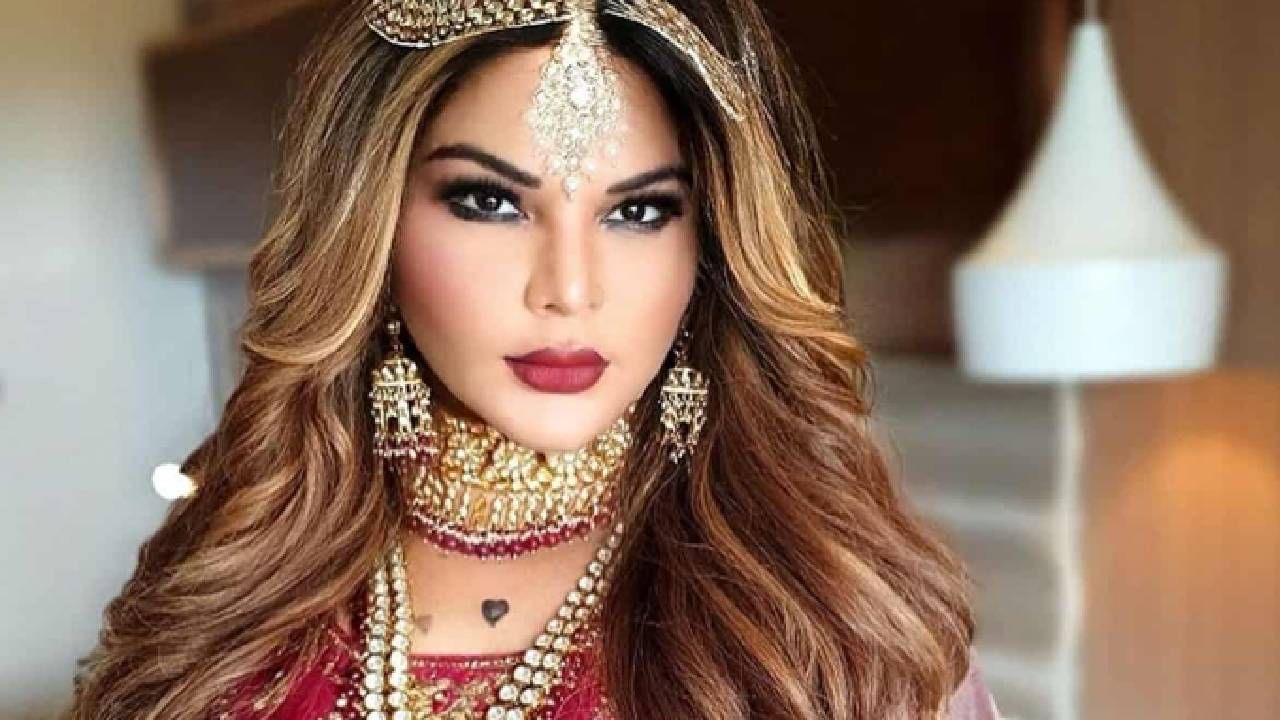 Rakhi Sawant | राखी सावंतच्या आयुष्यात पुन्हा फुटली प्रेमाची पालवी, आता नवा गडी नवं धनी Rakhi Sawant | राखी सावंतच्या आयुष्यात पुन्हा फुटली प्रेमाची पालवी, आता नवा गडी नवं धनी