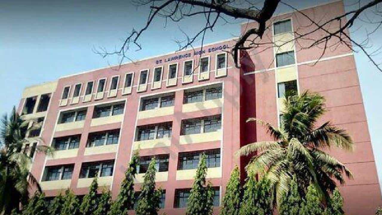 विद्यार्थ्यांनी शाळेत दिल्या'जय श्री राम'च्या घोषणा, शाळेने केली कडक कारवाई!