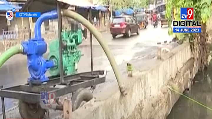 ...तर मालाड सबवेजवळ पाणी तुंबणार नाही, पंपिंग मशीन ऑपरेटर काय म्हणाले? ...तर मालाड सबवेजवळ पाणी तुंबणार नाही, पंपिंग मशीन ऑपरेटर काय म्हणाले?