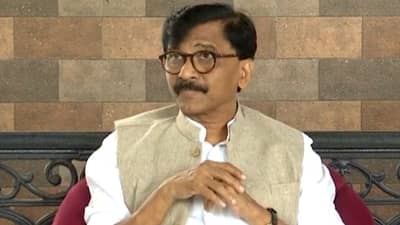 “दादा भुसे, राधाकृष्ण विखे पाटलांचा कधीपर्यंत बचाव करणार?”, संजय राऊत यांचा संतप्त सवाल