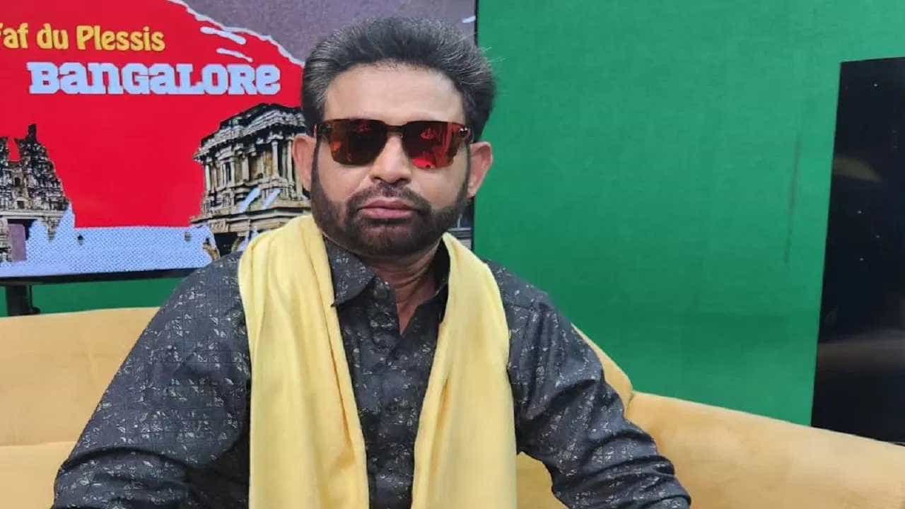 टीम इंडियाचे माजी चीफ सिलेक्टर चेतन शर्मा पुन्हा एकदा सिलेक्टरच्या भूमिकेत आहेत. दुलीप ट्रॉफीसाठी त्यांनी नॉर्थ झोनची टीम निवडलीय. एका स्टिंग ऑपरेशनमुळे चेतन शर्मा यांना टीम इंडियाच्या मुख्य सिलेक्टर पदाचा राजीनामा द्यावा लागला होता.