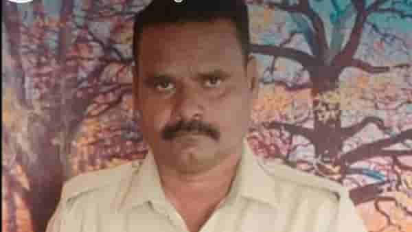 Crime News : वाळू माफियांनी पोलीस कर्मचाऱ्याला ट्रकने दिली धडक, शेवटी व्हायचं ते झालं