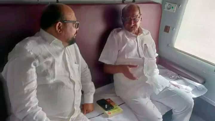 शरद पवार यांच्यासोबत एकत्र प्रवास केल्यानंतर गुलाबराव पाटील म्हणाले... शरद पवार यांच्यासोबत एकत्र प्रवास केल्यानंतर गुलाबराव पाटील म्हणाले...