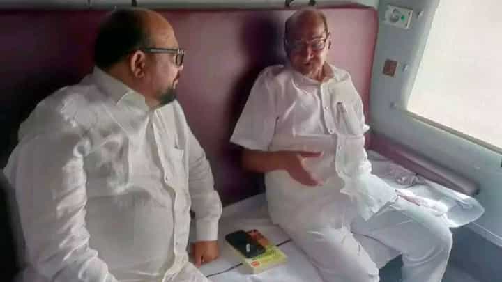 शरद पवार यांच्यासोबत एकत्र प्रवास केल्यानंतर गुलाबराव पाटील म्हणाले... शरद पवार यांच्यासोबत एकत्र प्रवास केल्यानंतर गुलाबराव पाटील म्हणाले...