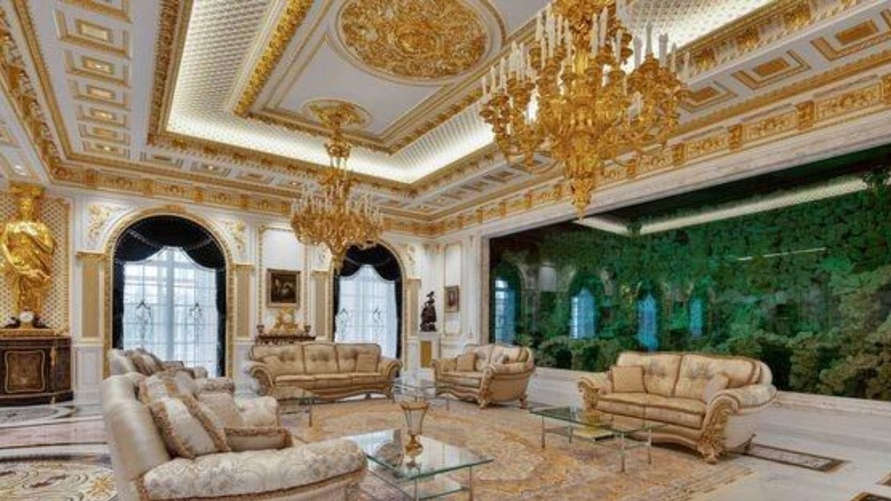  अरब देशांव्यतिरिक्त ब्रिटन, रशिया आणि भारतातील श्रीमंत लोकांना ते विकत घ्यायचं आहे. किंमत 750 दशलक्ष दिरहम (यूएई चलन) असल्याचे सांगितले जाते