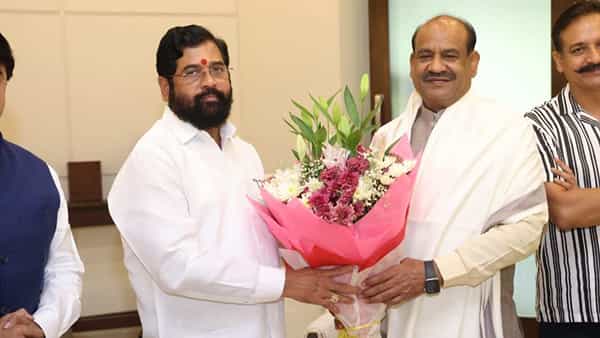 लोकसभा अध्यक्ष ओम बिर्ला यांनी एकनाथ शिंदे यांची भेट घेतली.
