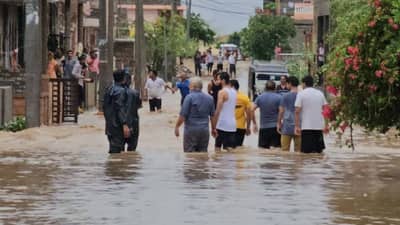 बिपरजॉयने गुजरातनंतर  या राज्यात घातले थैमान; वीज, रेल्वे व्यवस्था पूर्णतः कोलमडली...